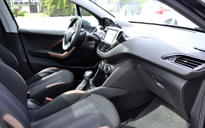 Peugeot 208 cena 26900 przebieg: 108000, rok produkcji 2014 z Sieraków małe 137